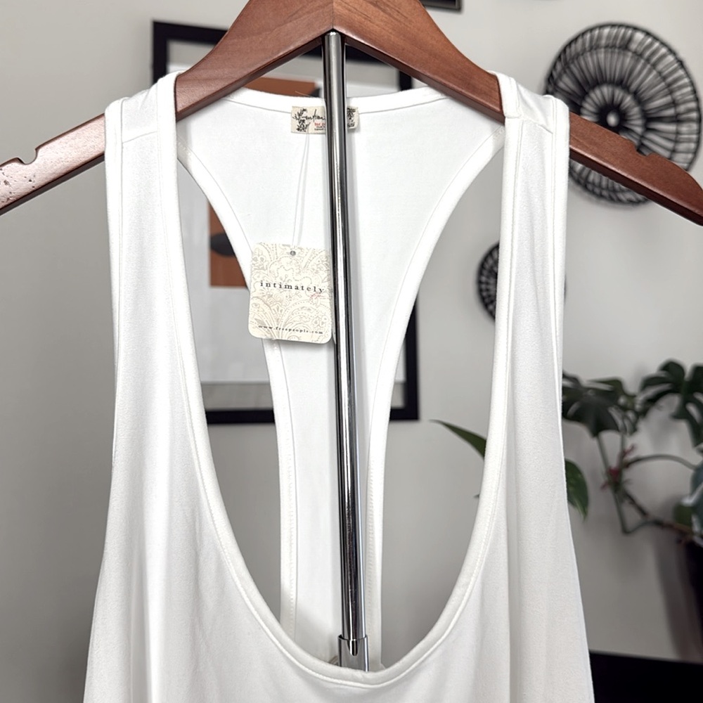 NWT Free People Everyday Tank White Racerback Scoop Neck Slouchy Lightweight M - Picture 7 of 10